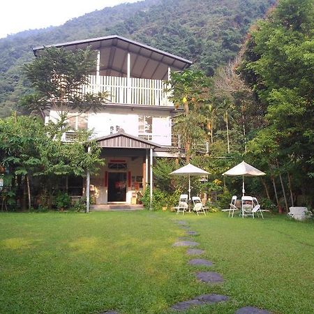 Young Chi Ku Hot Spring B&B Nantou Exterior foto